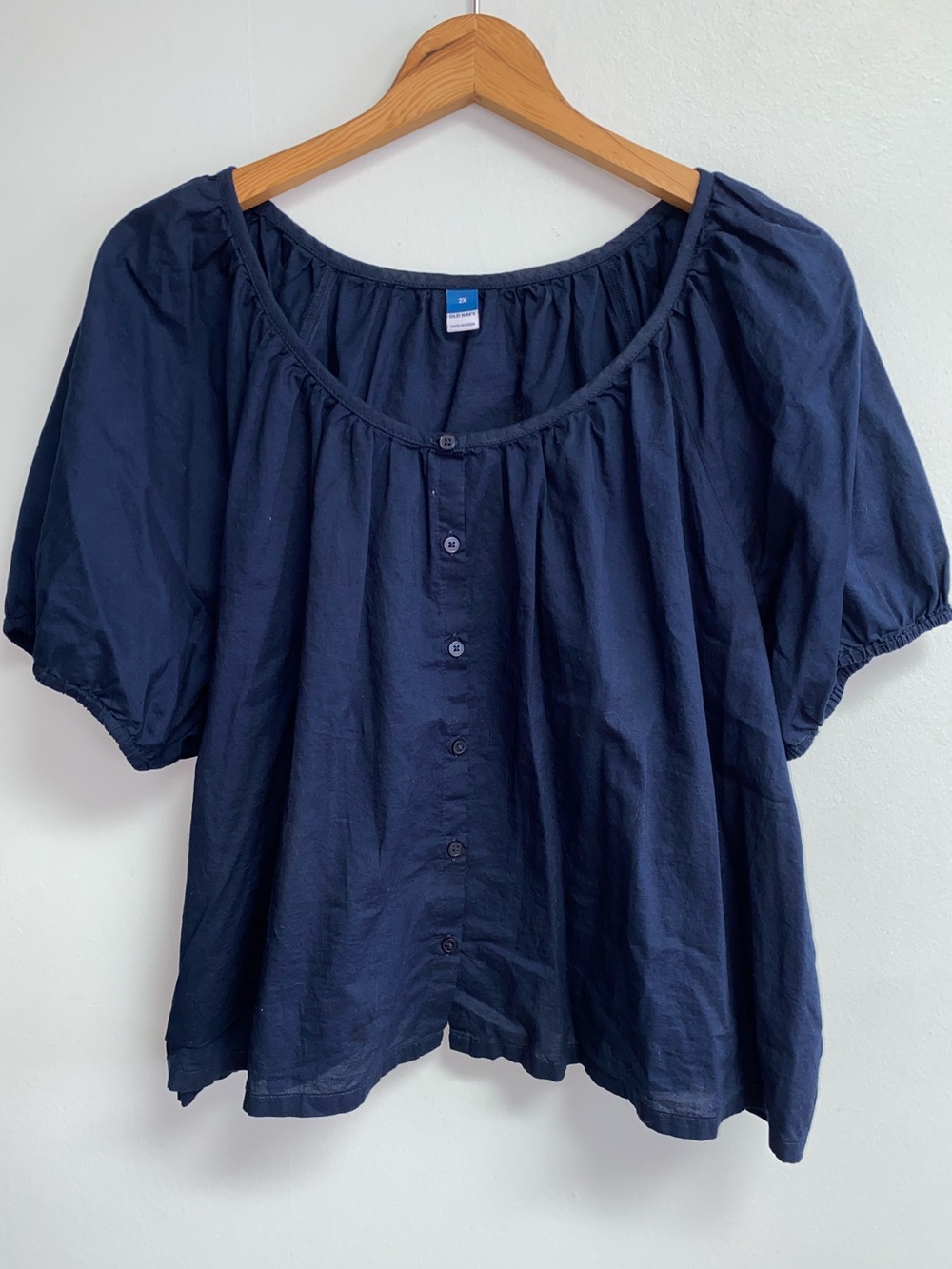 CUTE OLD NAVY TOP - 2X